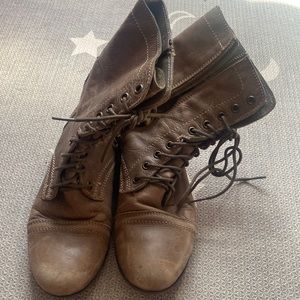 combat style boots